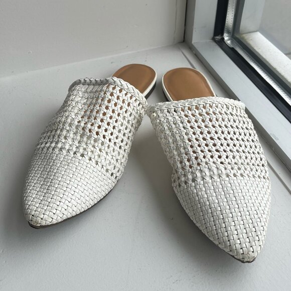 American Eagle White Woven Slides - Picture 1 of 3